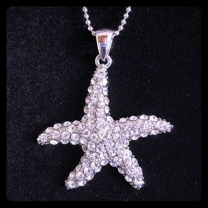 Starfish pendant necklace